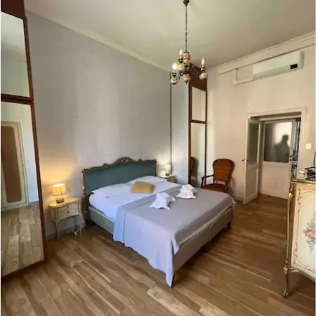 Maison Leone Iv 22 Rome